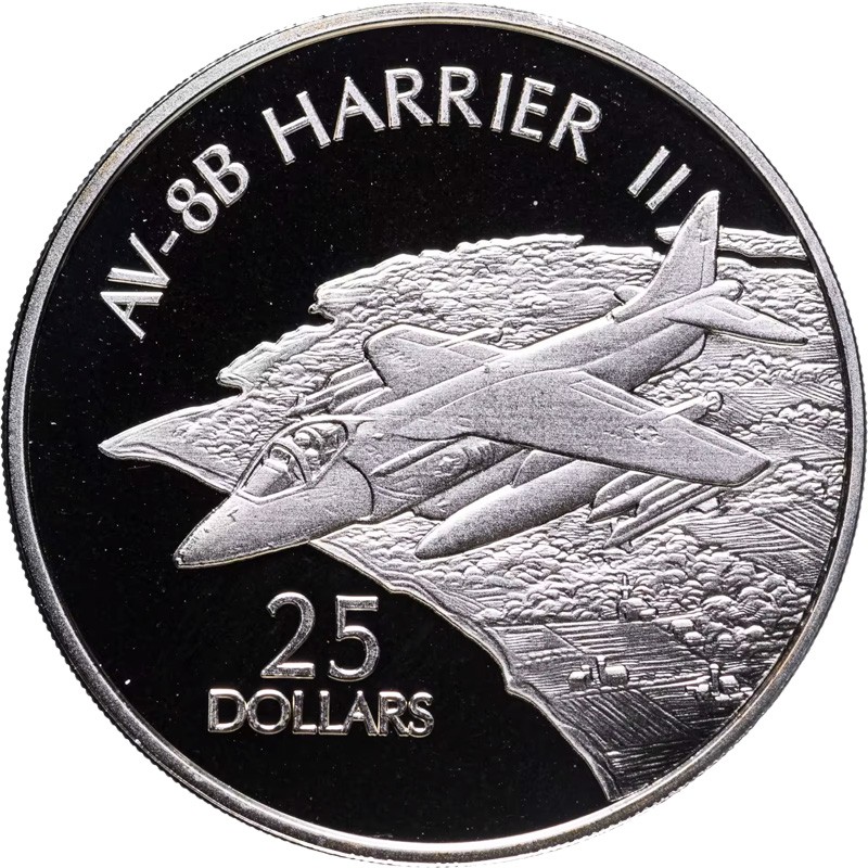 Серебряная монета Соломоновых островов 